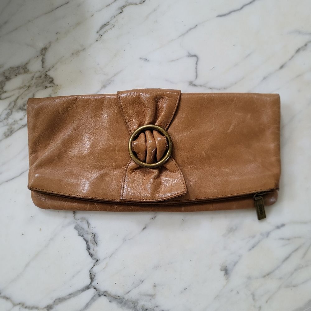 HOBO International Madeline Clutch in Vintage Luggage Tan Leather 11 x 5.5